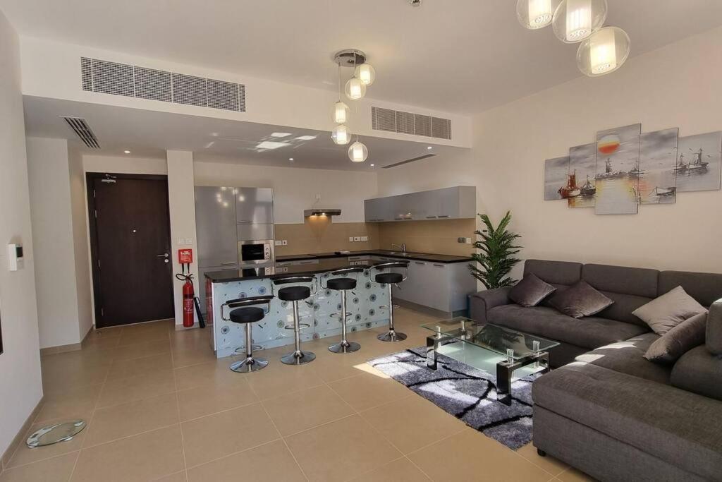 One Bedroom Apartment Muscat Bay Bagian luar foto