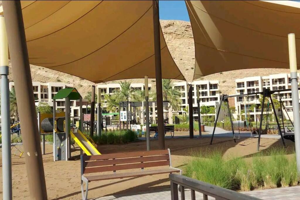 One Bedroom Apartment Muscat Bay Bagian luar foto